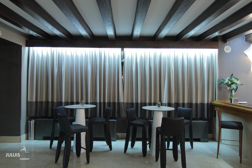 Hotel Castilla Vieja Παλένθια Εξωτερικό φωτογραφία