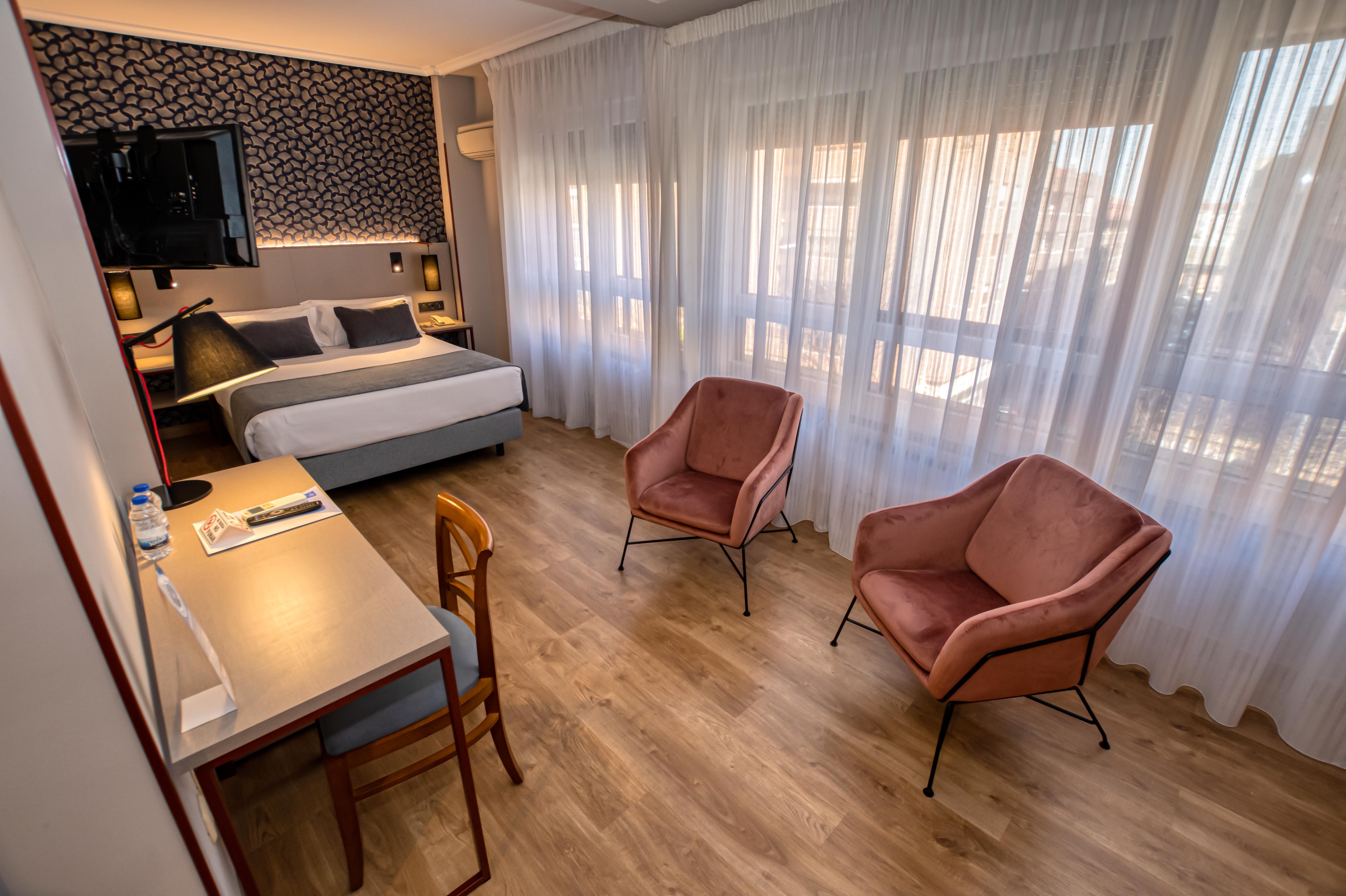 Hotel Castilla Vieja Παλένθια Εξωτερικό φωτογραφία