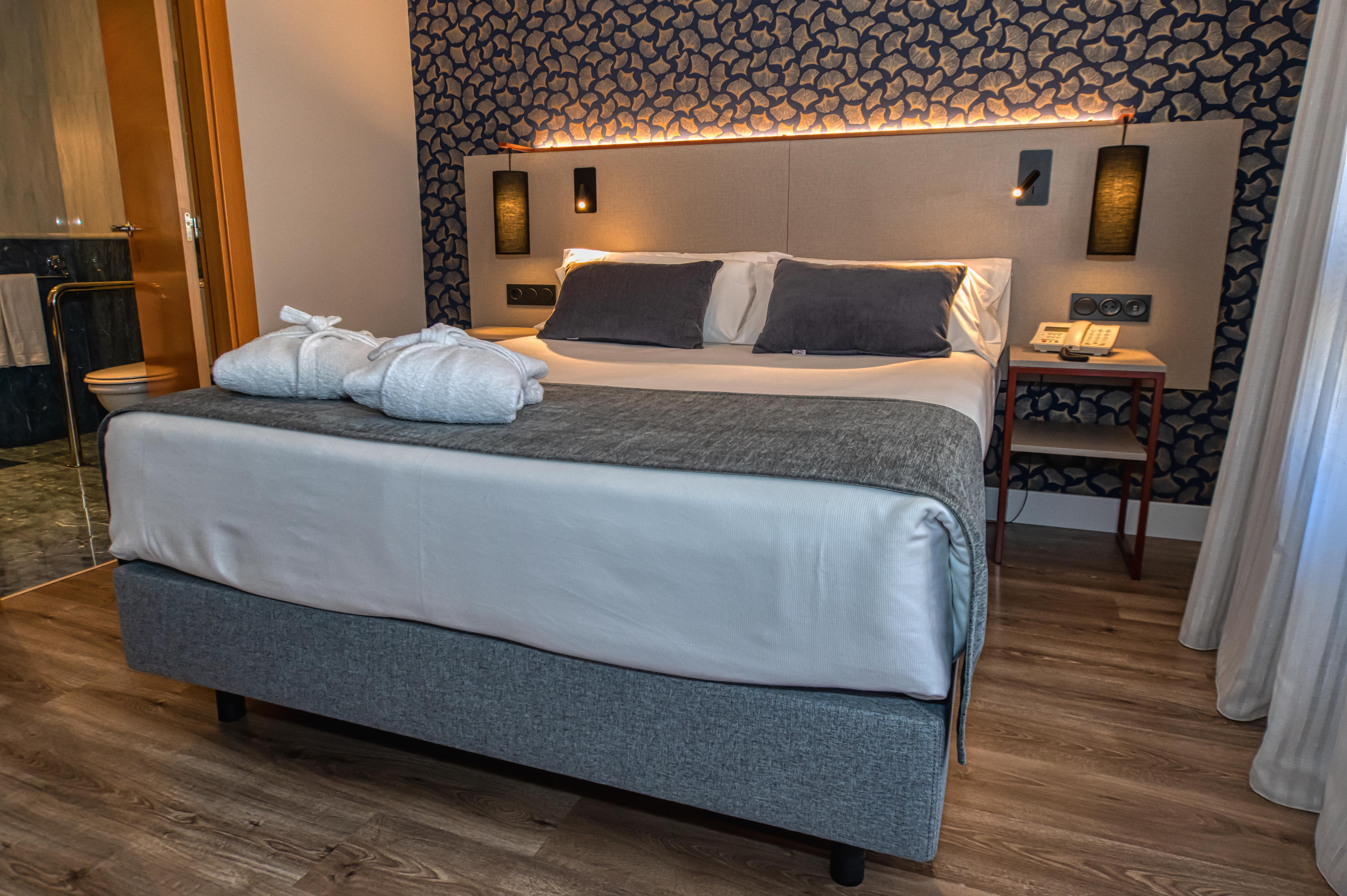 Hotel Castilla Vieja Παλένθια Εξωτερικό φωτογραφία